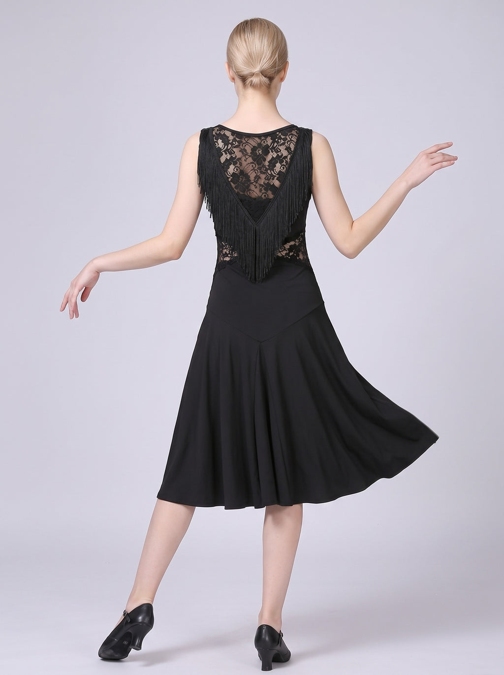 Dancewear Latin Sleeveless Lace Fringe Tassel Scoop Dance Dress Women's Training Performance